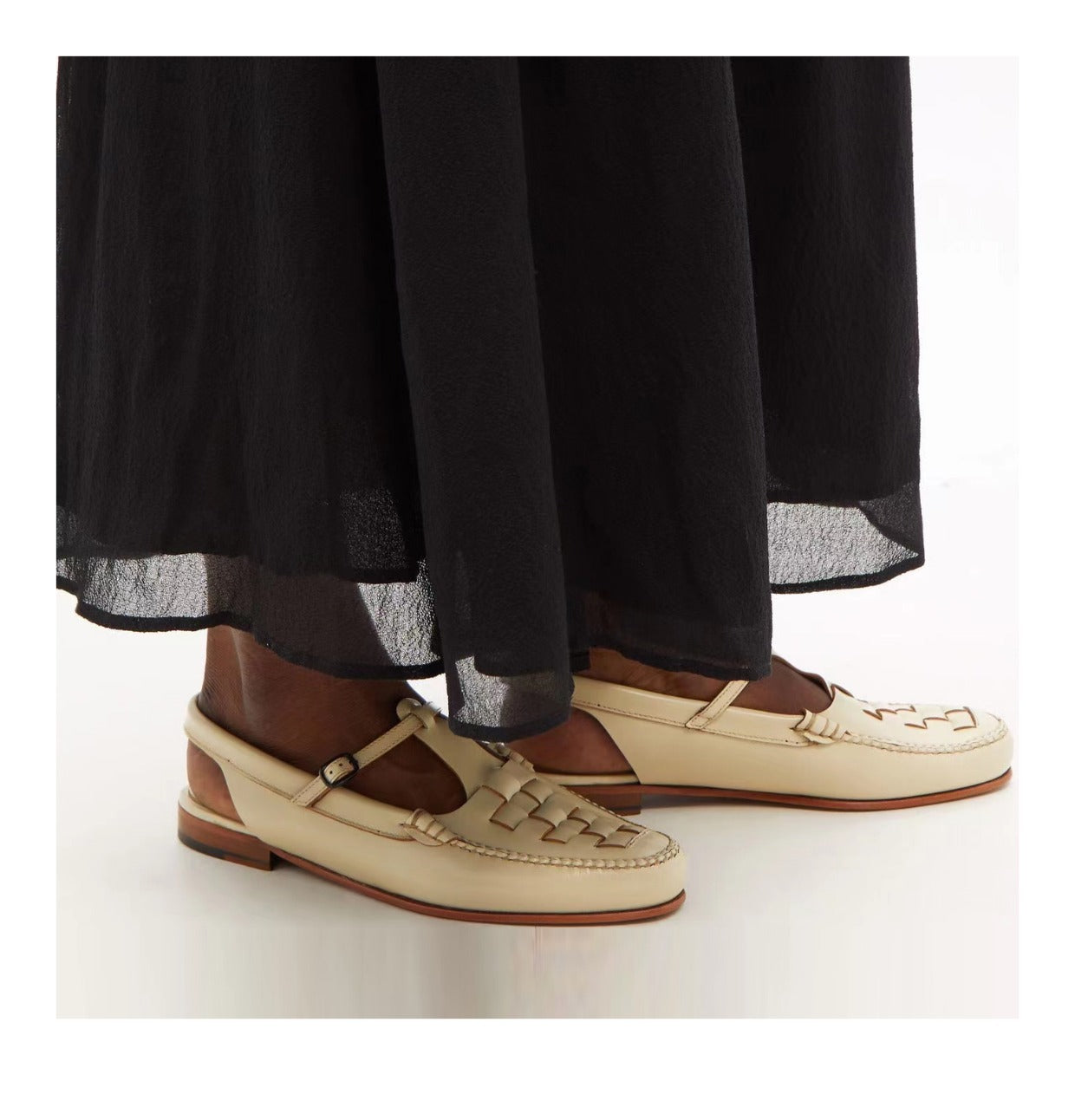 Eliara - Woven Charm Sandals